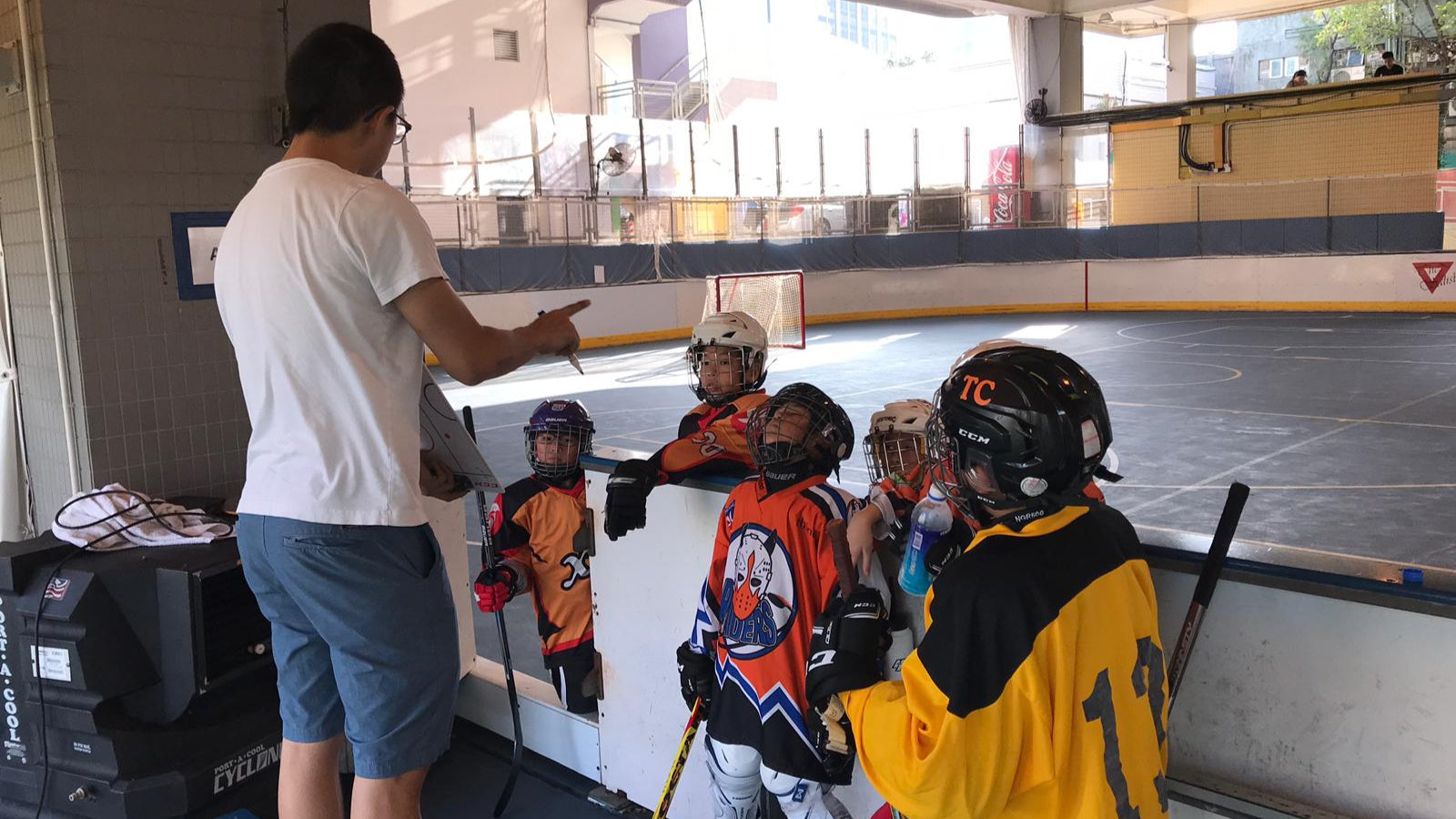 Inline Hockey: Intermediate